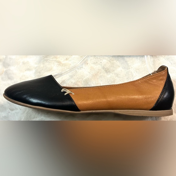 Bueno Black Tan  Soft Leather slip on ballet flat women’s size 7 - Picture 7 of 10